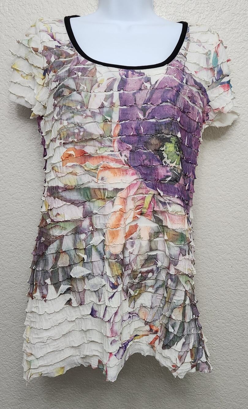 Lavish Cream Purple Ruffled Floral Print Top Large Lightweight Soft Short Sleeve